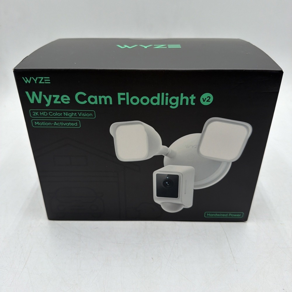 Wyze Cam Floodlight V2 Motion-Activated 2K HD Color Night Vision Camera